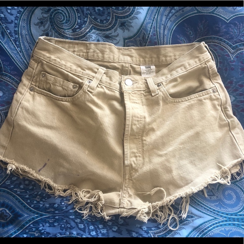 Levi’s cutoff shorts